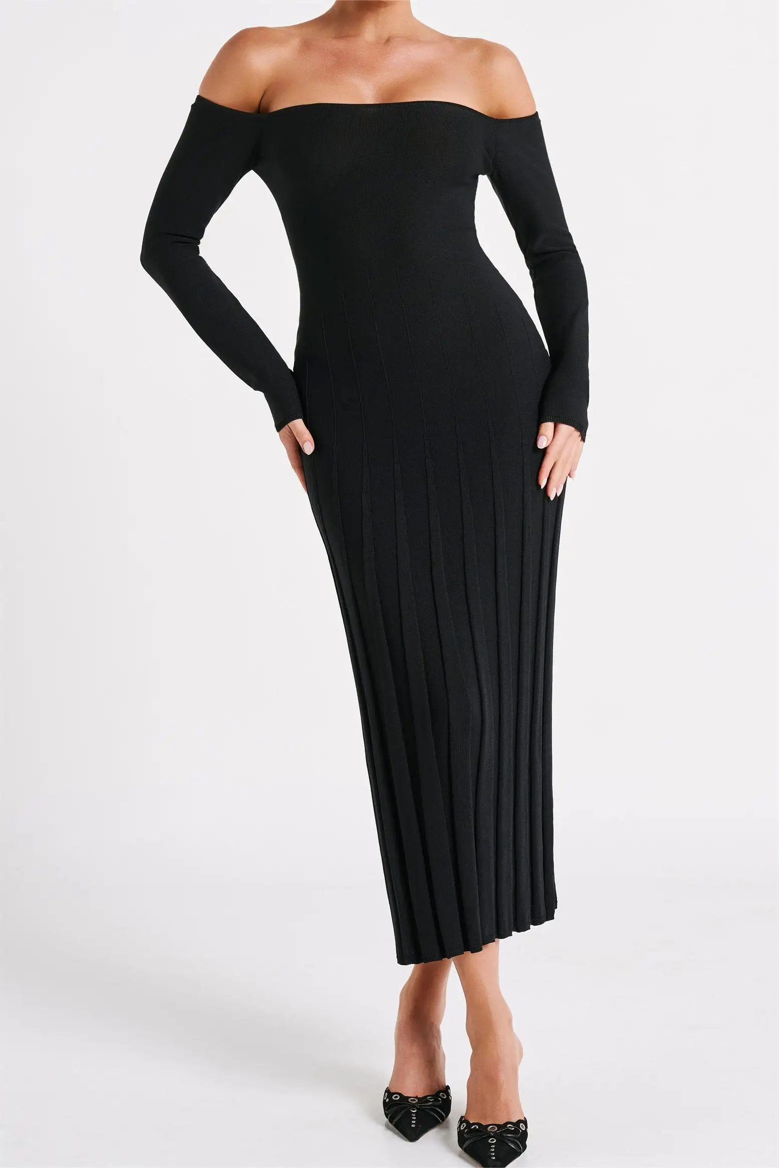 

New Fashion Womens Summer Off-Shoulder Dress Solid Color Long Sleeve Backless Pleated Jacquard Hem Slim Midi Dress Hot Sale