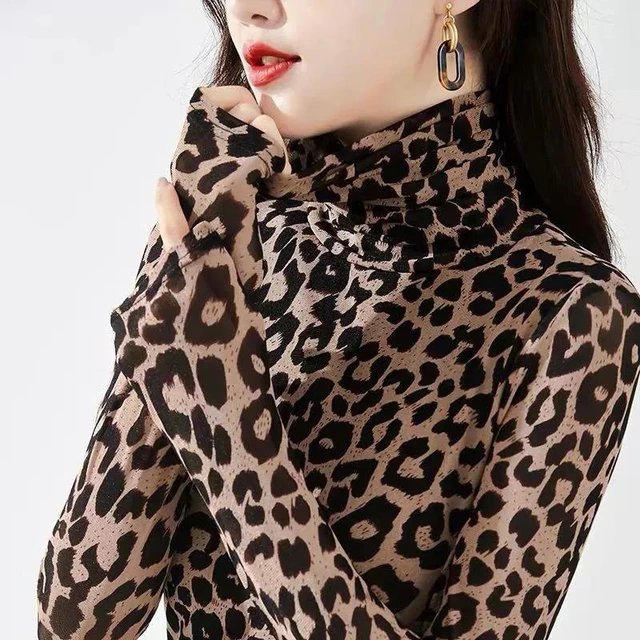 Animal-print velvet blouse - Women