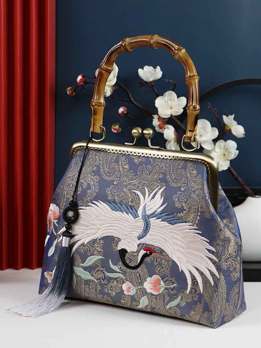 

Exquisite Embroidery Rayon Jacquard Chinese Style Gift Middle-aged Mother Cheongsam Bag Accessory Tassel Handbag Shoulder Bag