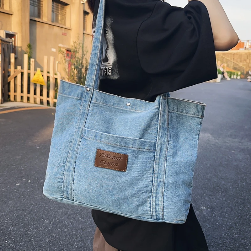 Vintage women's handbag, denim shoulder bag, large capacity, suitable for daily wear or work use