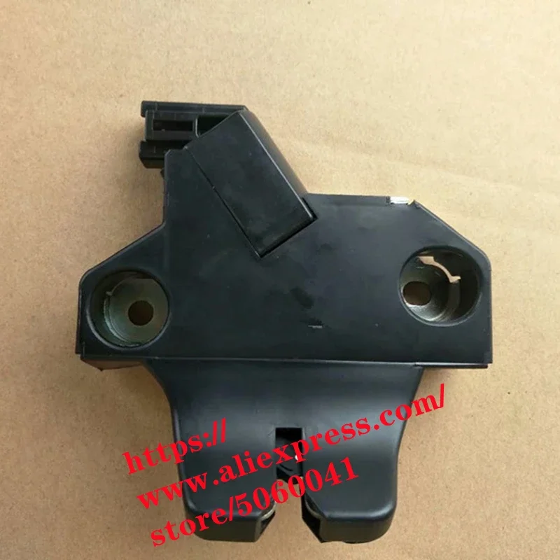 

5606110-J08 замок багажника для Great wall Voleex C30/C50 замок задней двери блокировщик