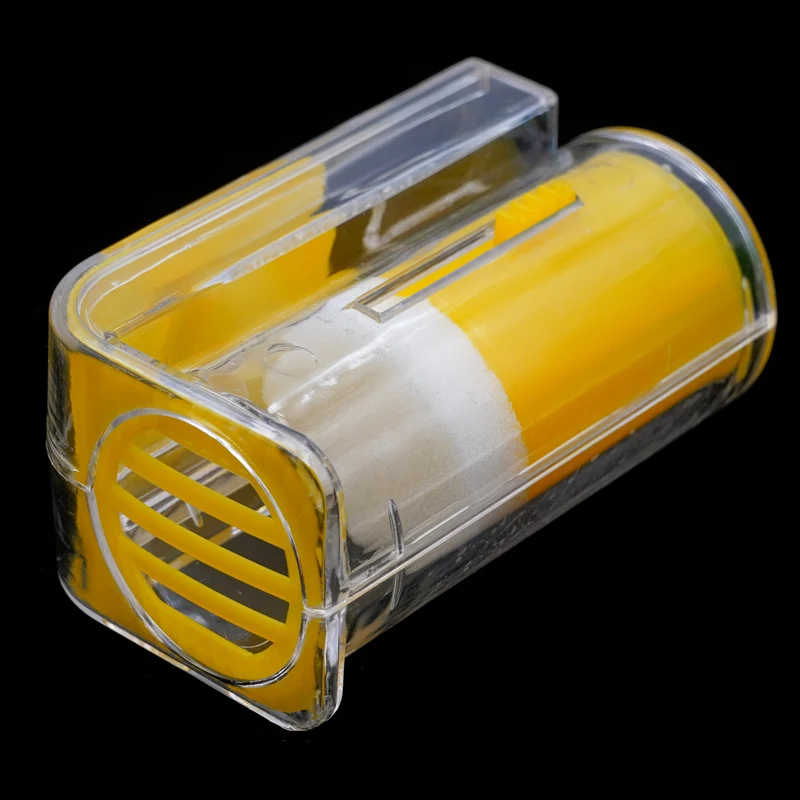 1Pcs Plastic Queen Bee Marker Bottle Bee Catcher Marking Cage Handed Marking Bottle With Sponge Plunger Beekeeping Tools beekeeping tools beekeeping accessories