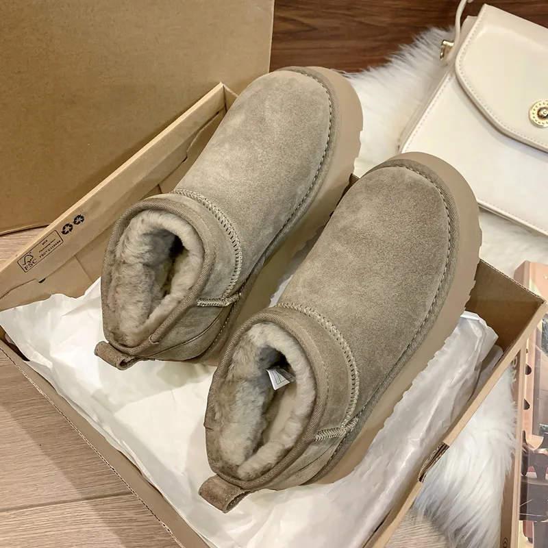 2024 Sheepskin Wool Comprehensive Anti-skid Snow Boots Women's Mini Short Boots Warm Winter Thickened Women's Shoes Botas Mujer