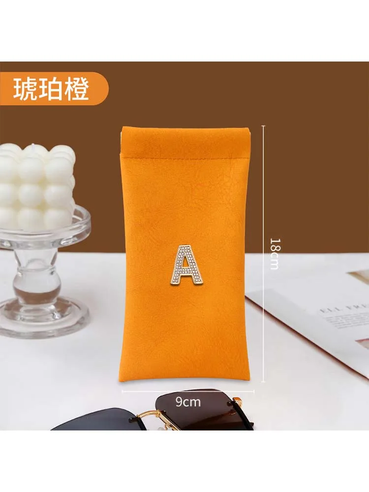 

Customized Classic Eyewear Bag Leather Protection On-the-Go Personalized Customer Name Artistic Letter Decor