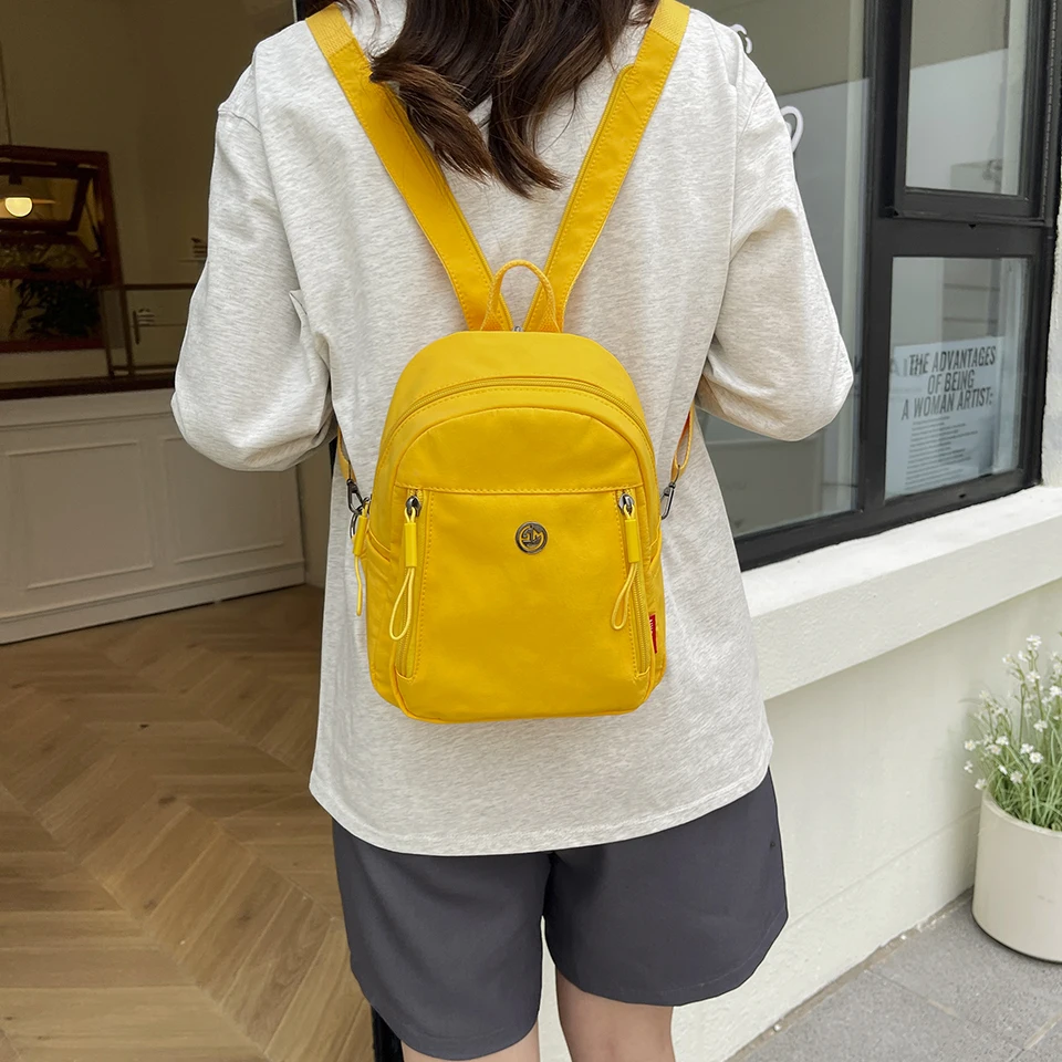Mehrfarbiger Nylon-Mini-Rucksack, modische und vielseitige kleine Damentasche, lässiger Reise-Multifunktionsrucksack – Detail 2