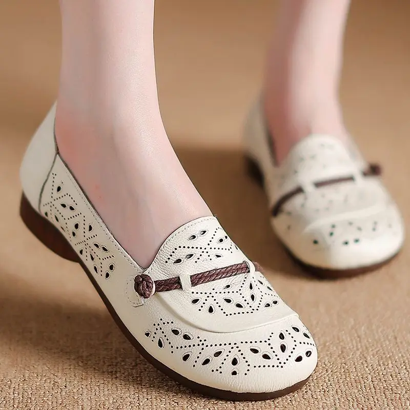 New Strings ballet flats woman summer shoes holes ladies breathable driving shoes slip on moccasins women split leather loafer
