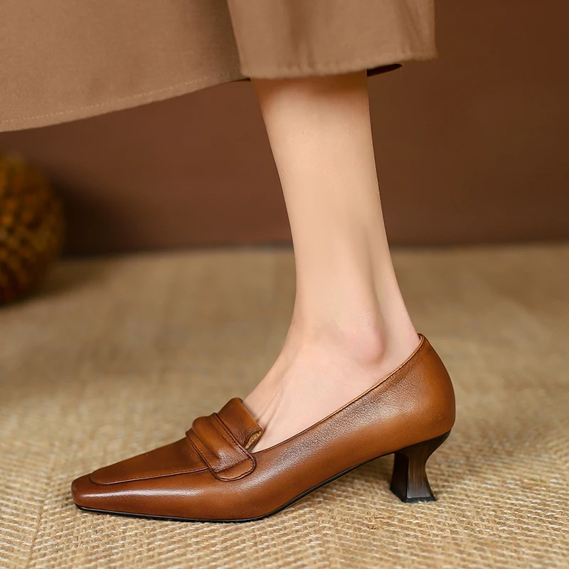 

2023 new autumn women pumps natural leather 22-25cm length washed cowhide+pigskin loafers Retro square toe women shoes