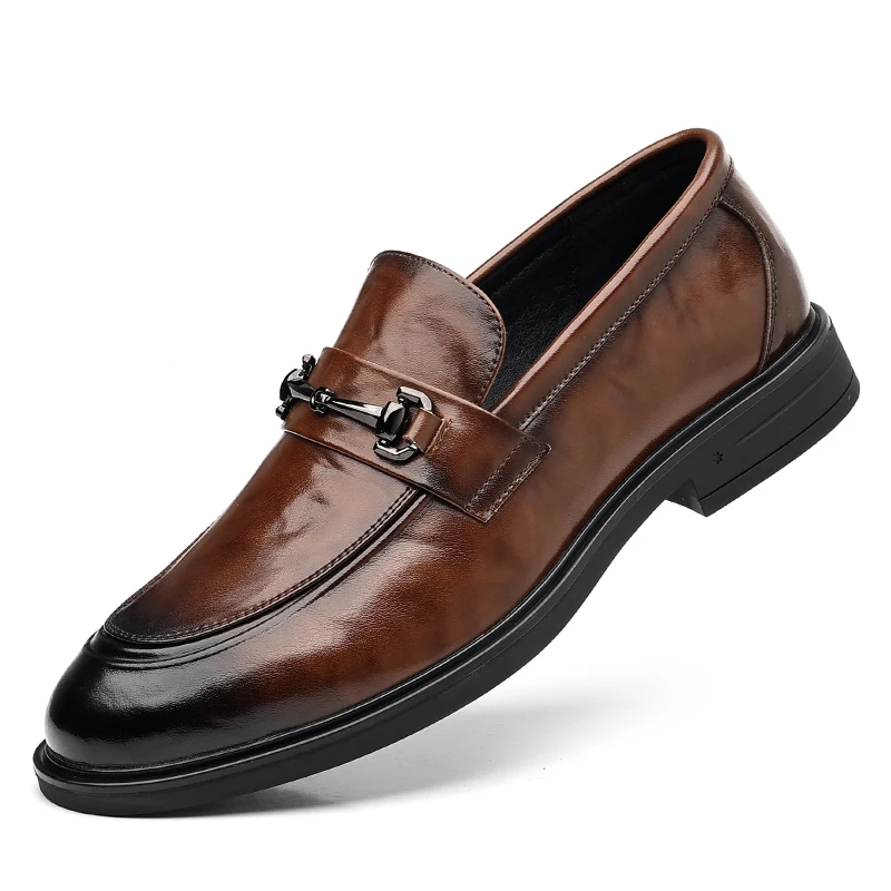 جديد عصري الرجال عارضة المتسكعون مريحة وكلاسيكية الأعمال الرسمية عارضة أحذية معدنية مزينة أحذية حفلات الزفاف