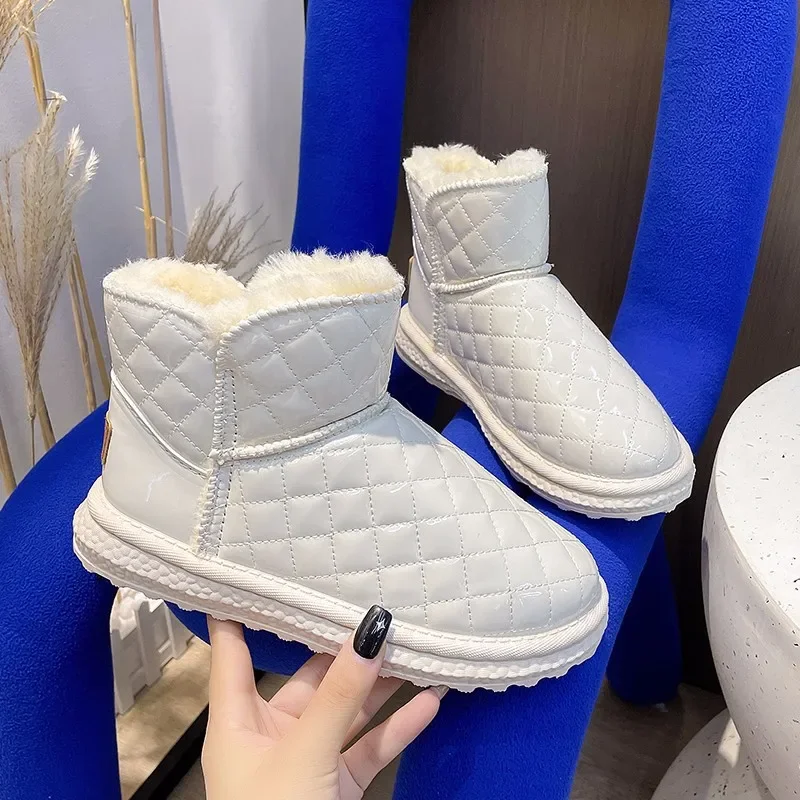 

Зимние женские сапоги для снежной погоды, новая модная сохраняющая тепло короткая плюшевая обувь на платформе из хлопка для женщин, уличные повседневные ботильоны без шнуровки