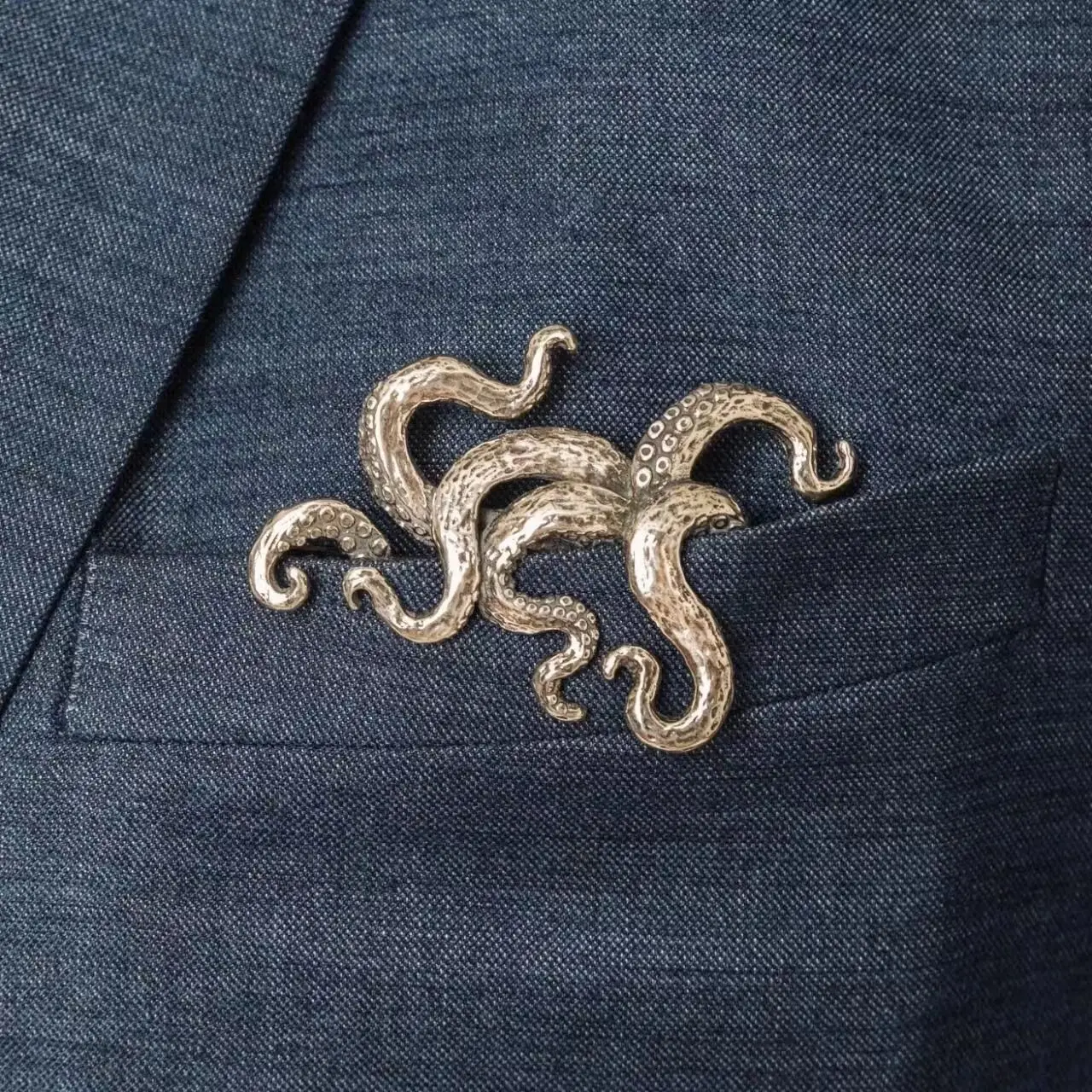 200001033:361187#silver octopus