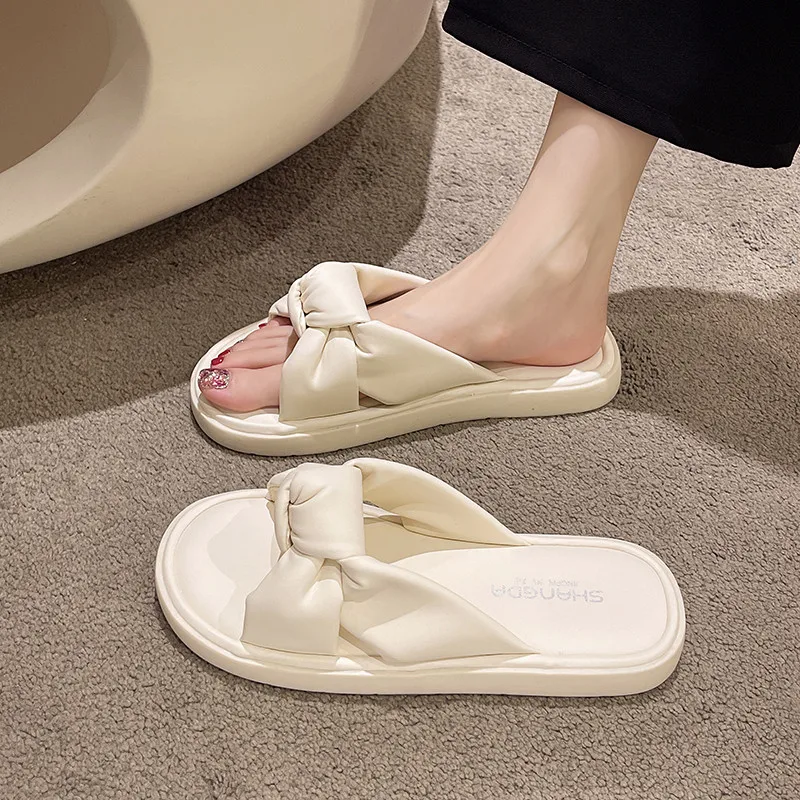 

0155 Soft soled slippers for women's summer wear 2022 new non slip bathing versatile leisure pregnant women's sandals