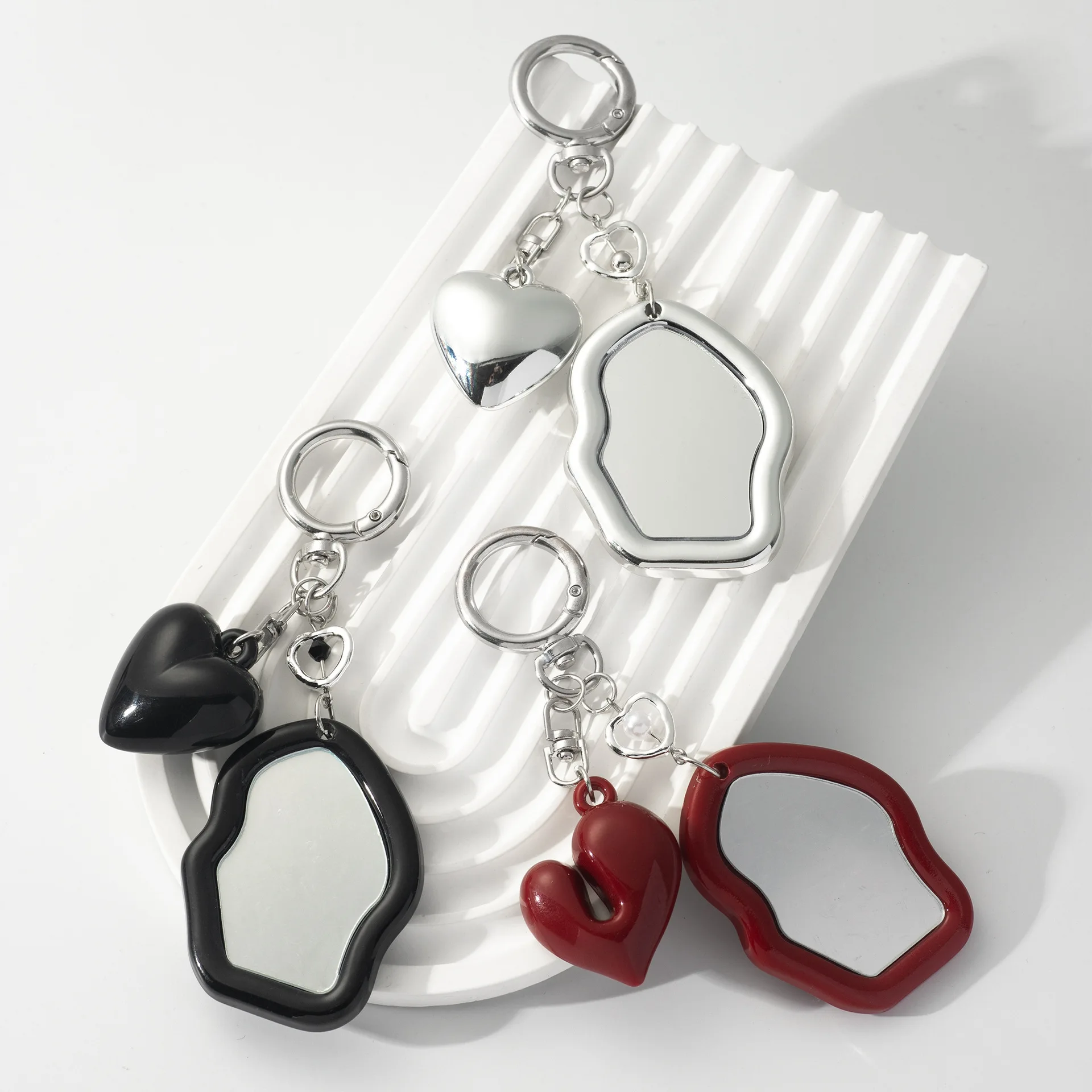 Y2k 미러 키 체인 가방 참 펜던트 휴대용 메이크업 거울 학생 컴팩트 귀여운 미니 포켓 거울 이어폰 카메라 펜던트