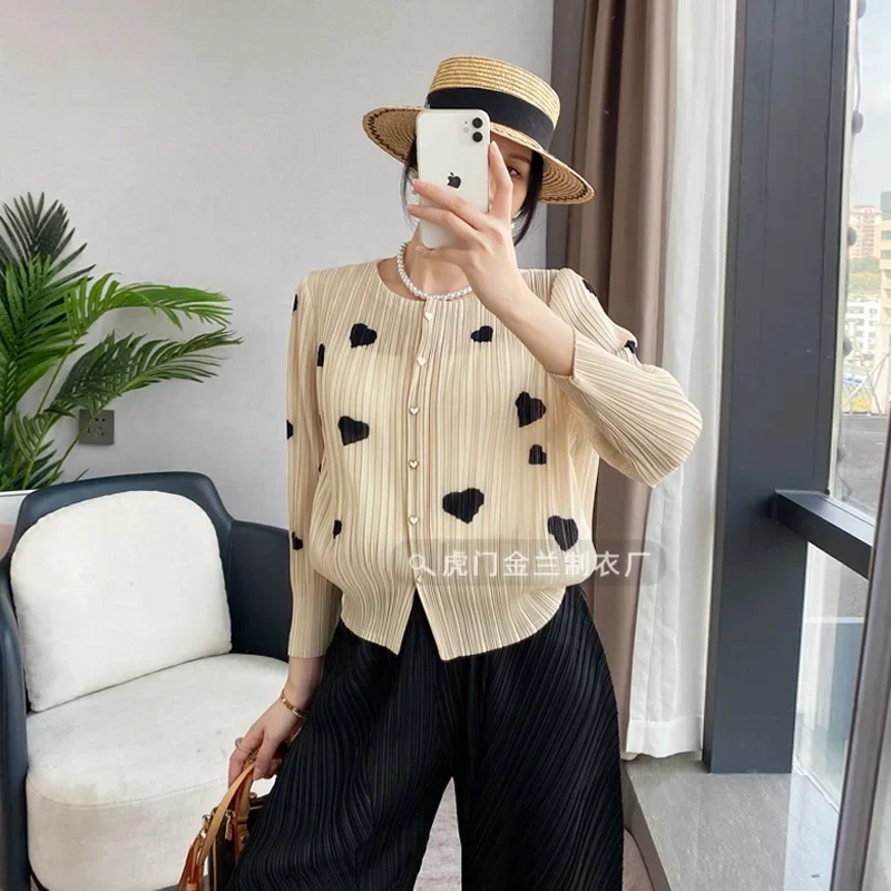 

Miyake Original Pleated Round Neck Blouse Female Spring Fall Casual Versatile Loose Senior Sense Shirt Pleated Cardigan Tops