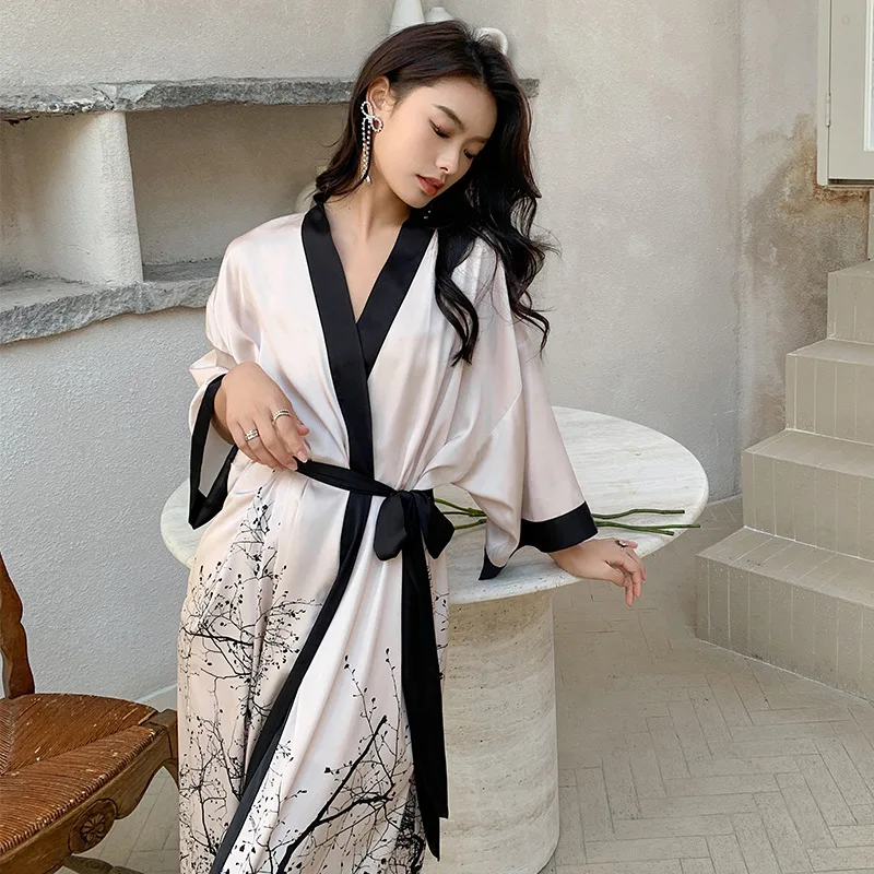 

Pajama Women's Spring and Summer Thin Silk Satin Splendid National Style Luxury Lace Bathrobe