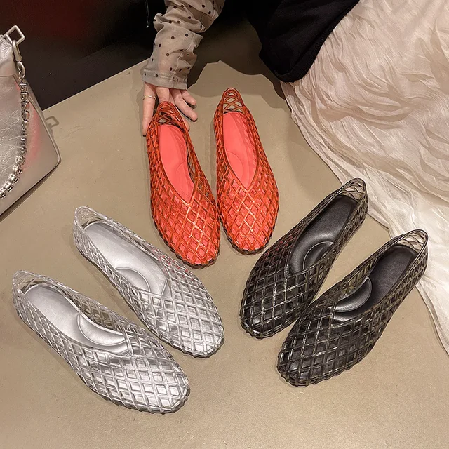 Nouvelles chaussures en gelée cristalline à bout en V, tendance, polyvalentes, confortables, à semelle plate, sandales décontractées pour femmes 1