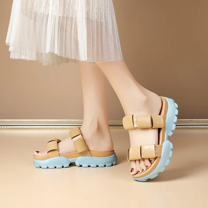 Pu Scarpe Pantofole Casual Slipers Donna Low Slides Platform Shale Female Beach Luxury 2023 Sabot Basic Hoof Heels Roma Rubber