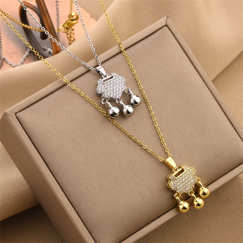

Ruyi Safety Lock Pendant Titanium Steel Necklace High Grade Light Luxury Style Titanium Steel Necklace Colorless Jewelry