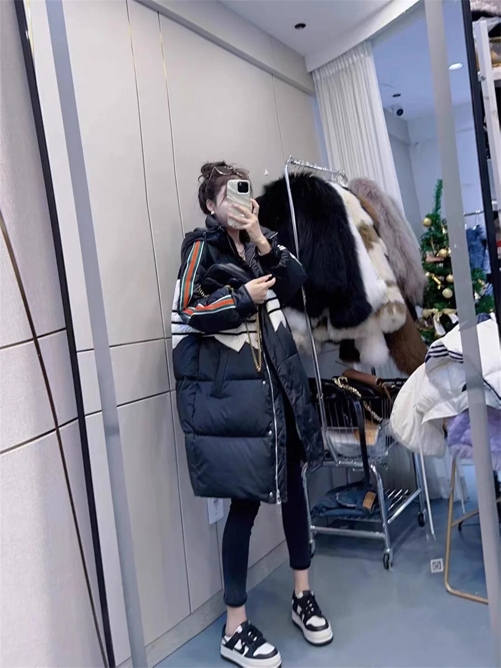 Contrast Striped Patchwork Hooded Down Jacket for Women's Winter New Fashion Mid Length Knee  White Duck Down Jacket