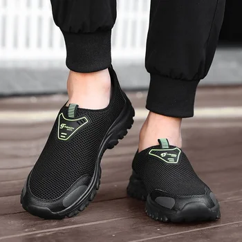 أحذية رجالية كسولة مريحة وسهلة الارتداء بتصميم شبكي ونعل مسامي غير قابل للانزلاق مناسبة للمشي في الهواء الطلق وأحذية الترفيه 3