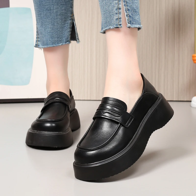 

Лоферы женские универсальные, кроссовки из натуральной кожи, без застежки, на плоской подошве, платформа, круглый носок, черные