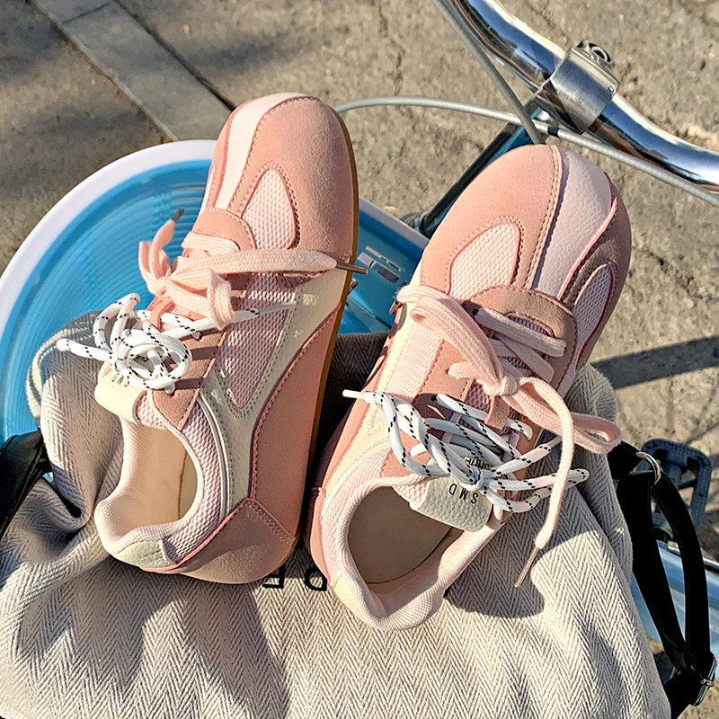 Women's Sports Shoes  Spring and Autumn Fashionable Genuine Leather Breathable Women's Vulcanized Shoes Luxury Designer 4