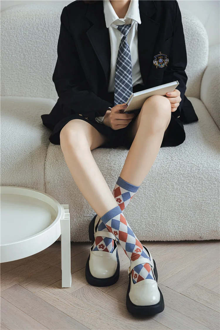 1 Paar Damen-Socken mit fünf Zehen und geteilten Zehen, bunte Tulpenblumen, weiche Baumwolle, Mädchen-Fünf-Finger-Mittelrohrsocken, Outdoor-Sportsocken – Detail 15