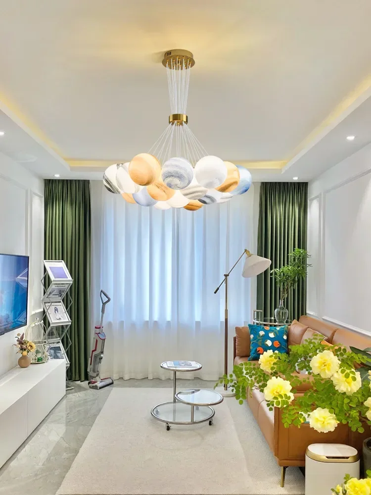 

Скандинавская планета, дизайнерская креативная лампа в виде светильника в виде планеты, красная люстра в гостиную