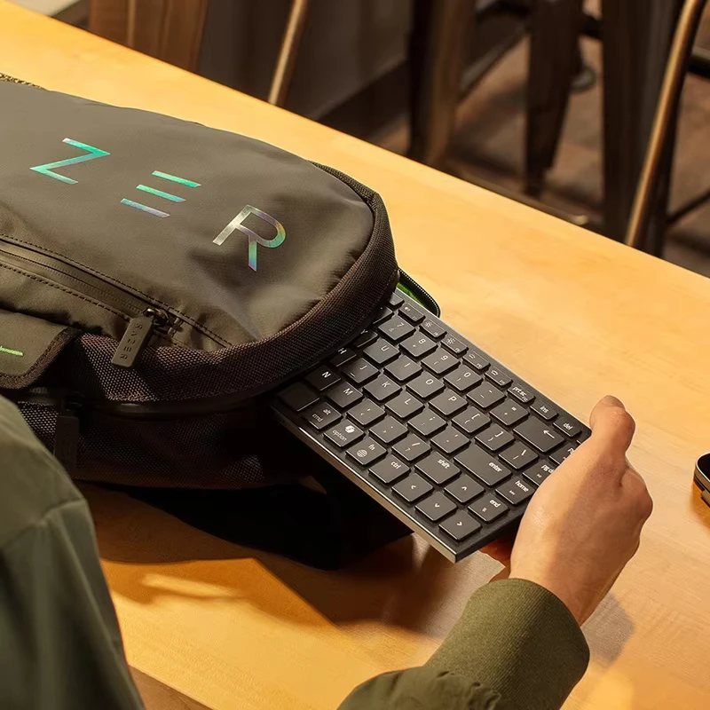 Razer Joro ポータブル ワイヤレス ゲーミング キーボード Chroma RGB
