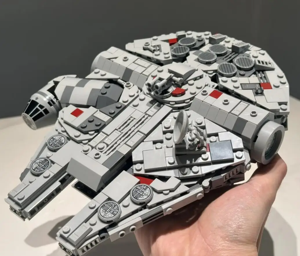 Building Block Toys Star Wars 75375 Falcon Spaceship Compatible Millennium Bricks for Boys Kids