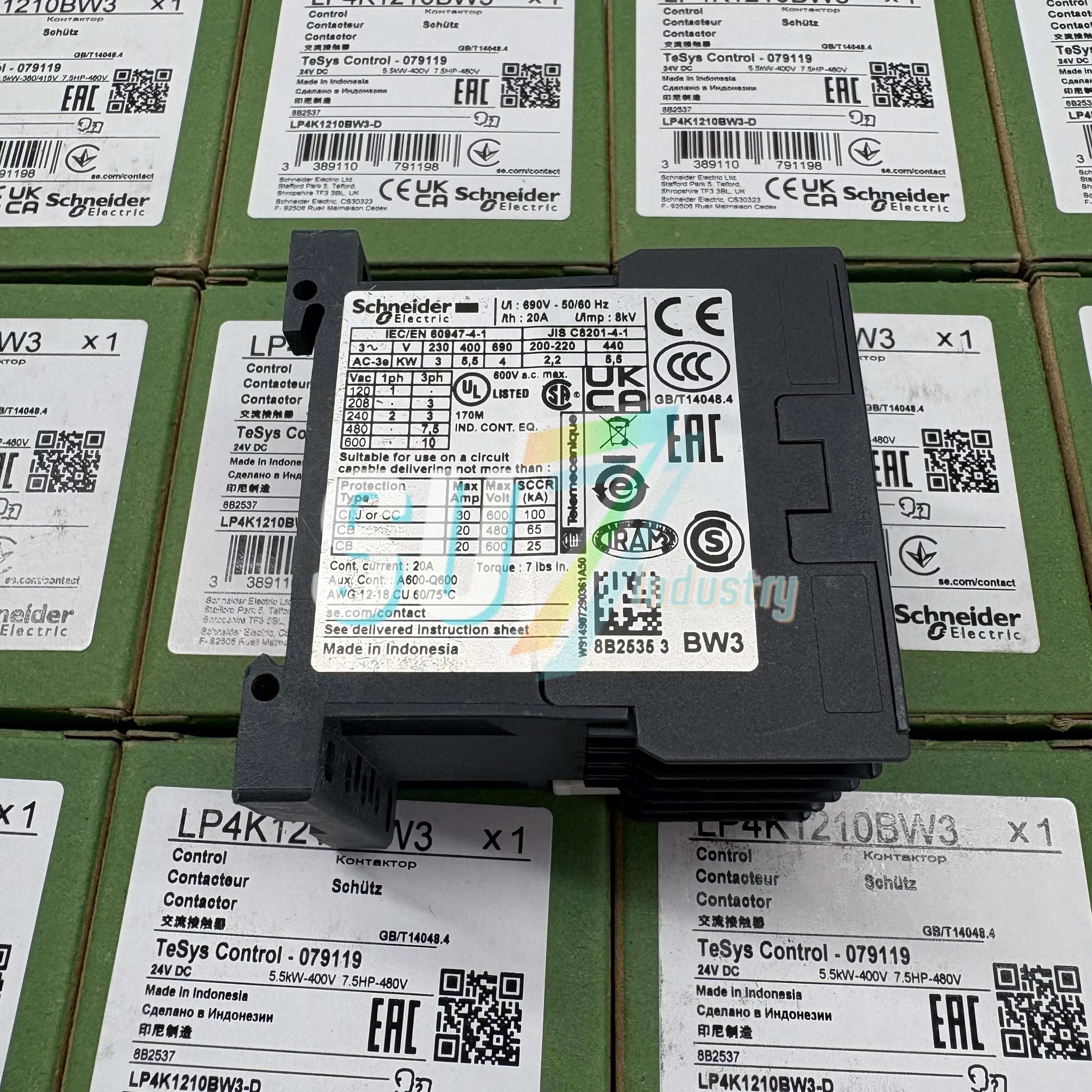 LP4K1210BW3 새 제품