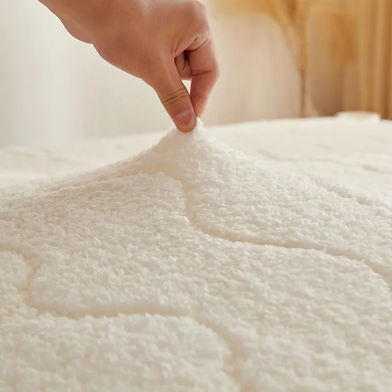 New Winter Warm Mattress with Thickened Lamb Fleece Mattress for Home Bedroom and Student Dormitory Soft