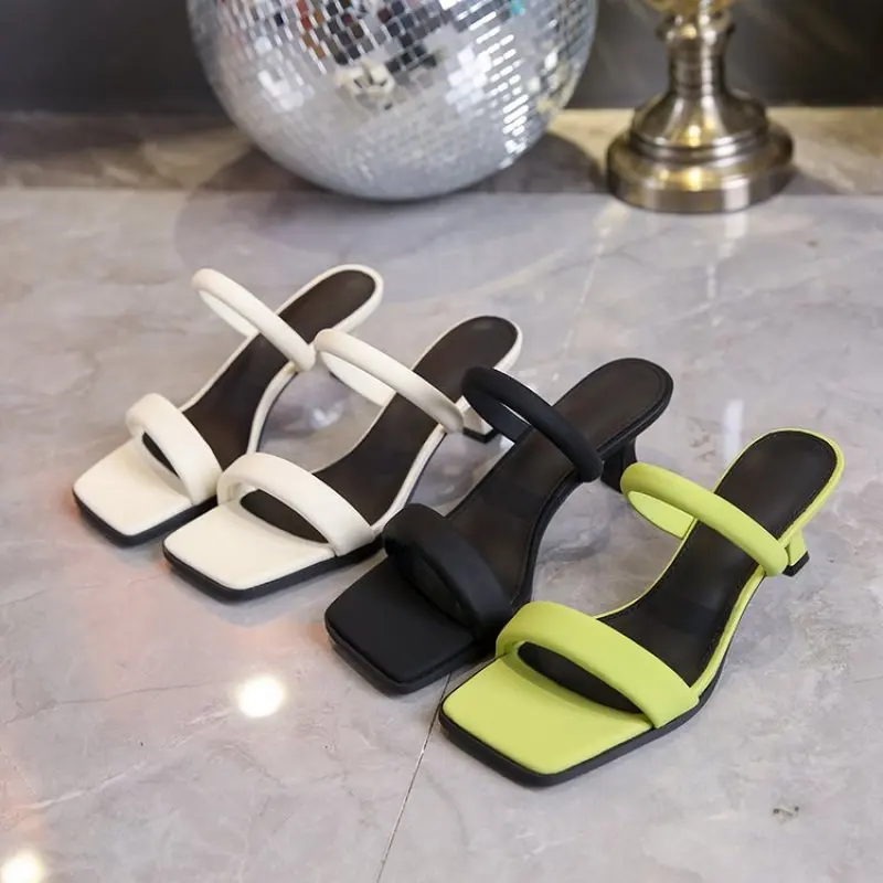 

2023 New Summer White Thin Heels Slippers Sandals Women Square Toe Mules Beach Slides Leisure Shoes Fashion Fine with Sexy