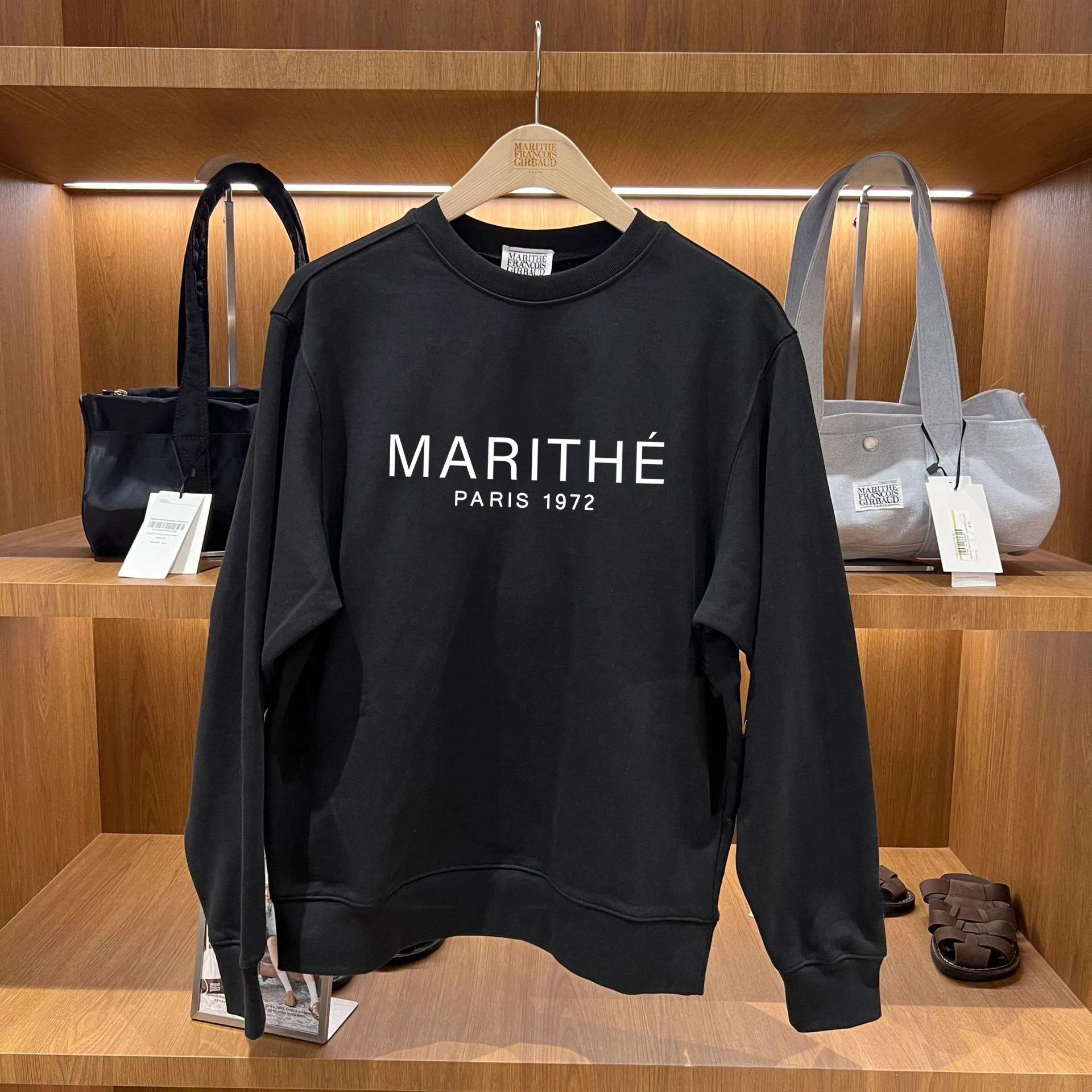 

Luxury Brand Top Quality Letter Printed O-Neck Cotton Casual Hoodie Men Women Long Sweatshirts Sleeve Men Tracksuit Clothing