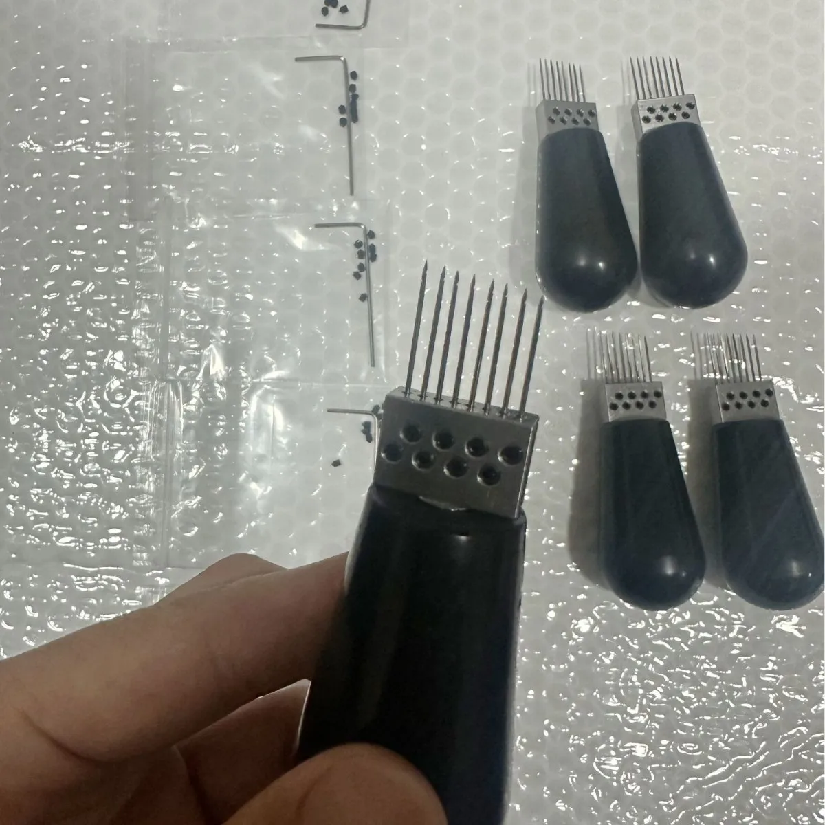 Aghi Mulit per capelli Strumenti per aghi per iniezione capelli per toupet Topper Testa di allenamento Creazione e riparazione kit per capelli - immagine 6