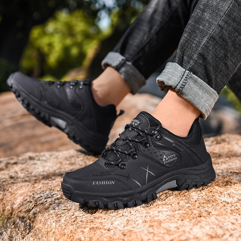 New Leather Sneakers Breathable Men Casual Shoes Comfortable Walking Shoes Non-Slip Outdoors Hiking Shoes Fashion Men's Shoes