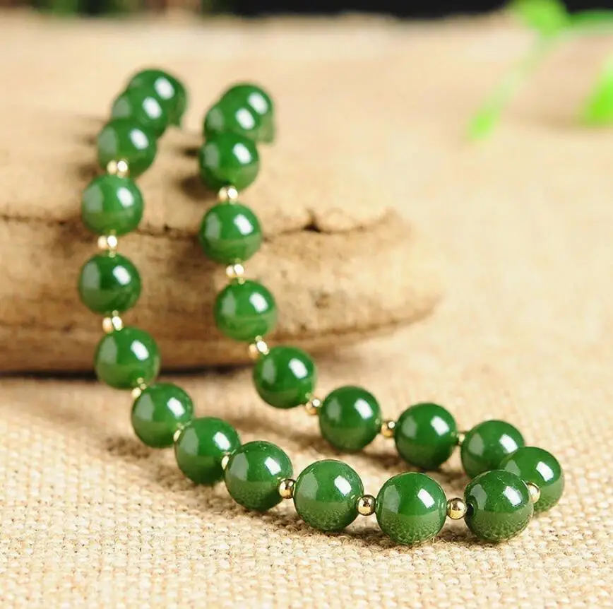 

Long 18inchNatural 8mm Green Jade Round Gemstone Beads Necklace AAA