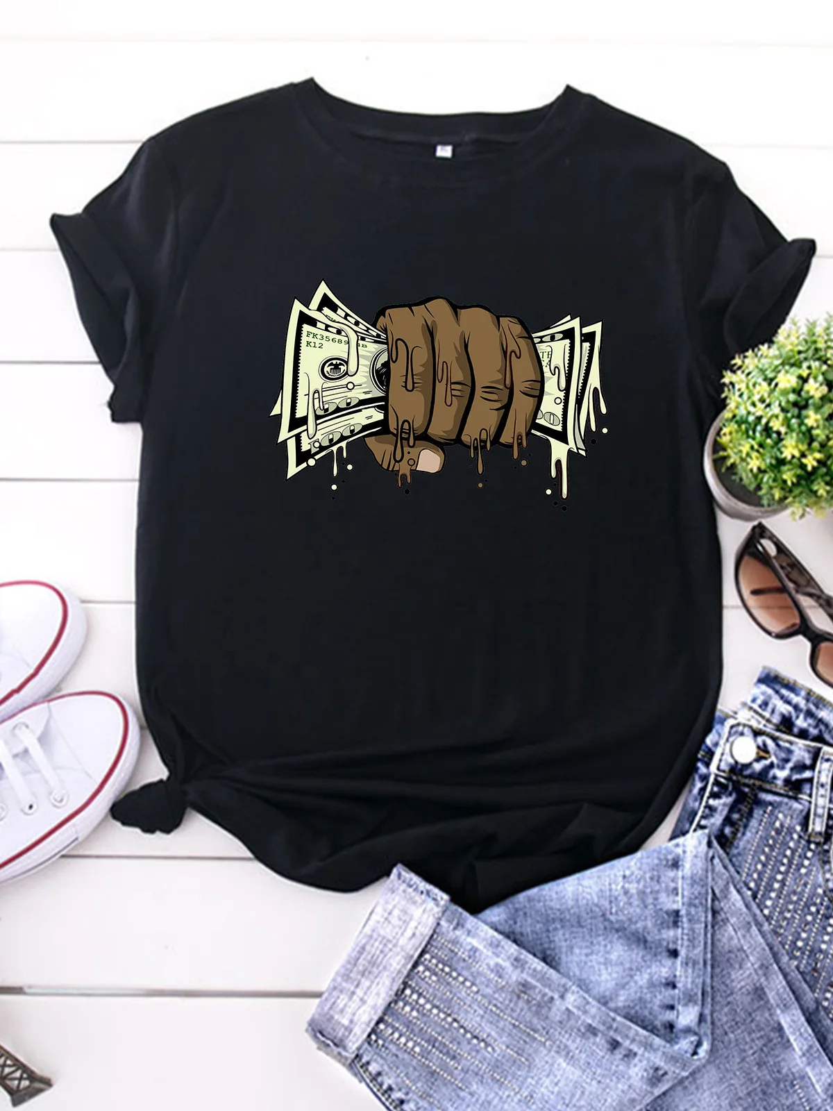 

hold dollars in hand Print Women T Shirt Short Sleeve O Neck Loose Women Tshirt Ladies Tee Shirt Tops Clothes Camisetas Mujer