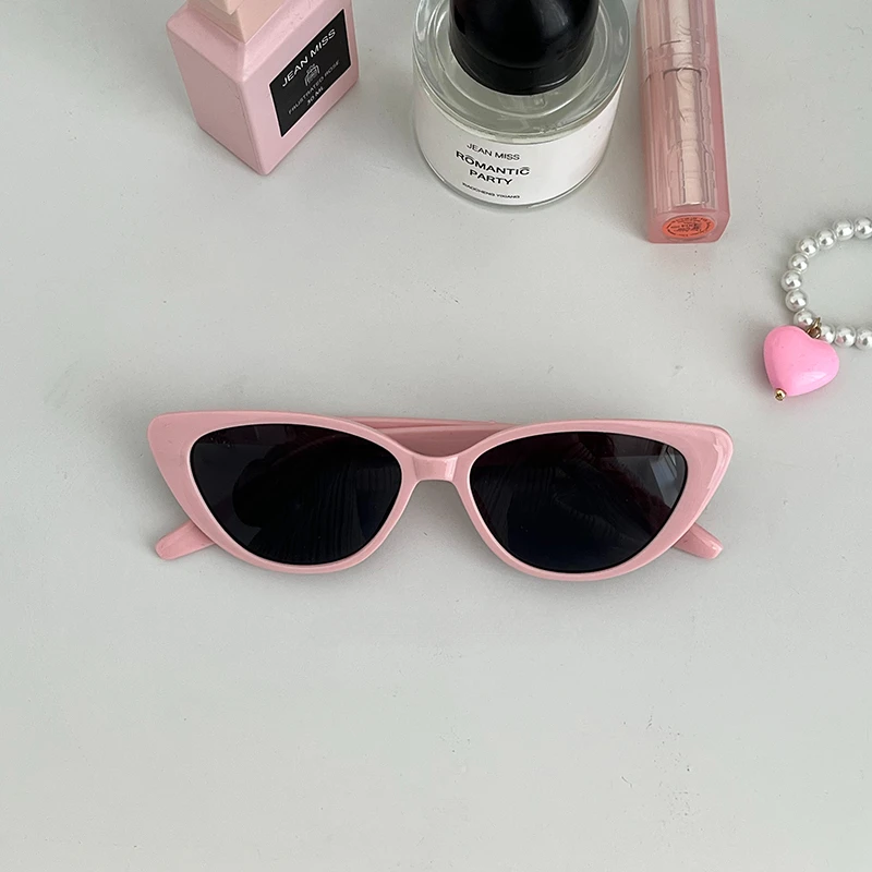 

Niche High-Grade Retro Easy Matching Sunglasses Women's Sun Protection Show Face Small Concave Shape Sun Glasses