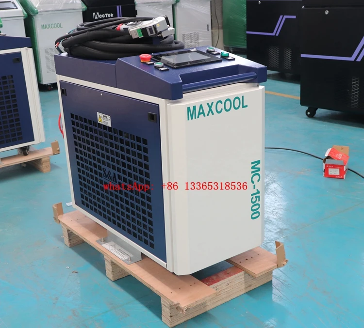 Handheld Rust Removal 1500w 2000w 3000w 6000w Wood Metal Surface Cleaner Oil Stain Weld Seam Laser Cleaning Machine Price 5