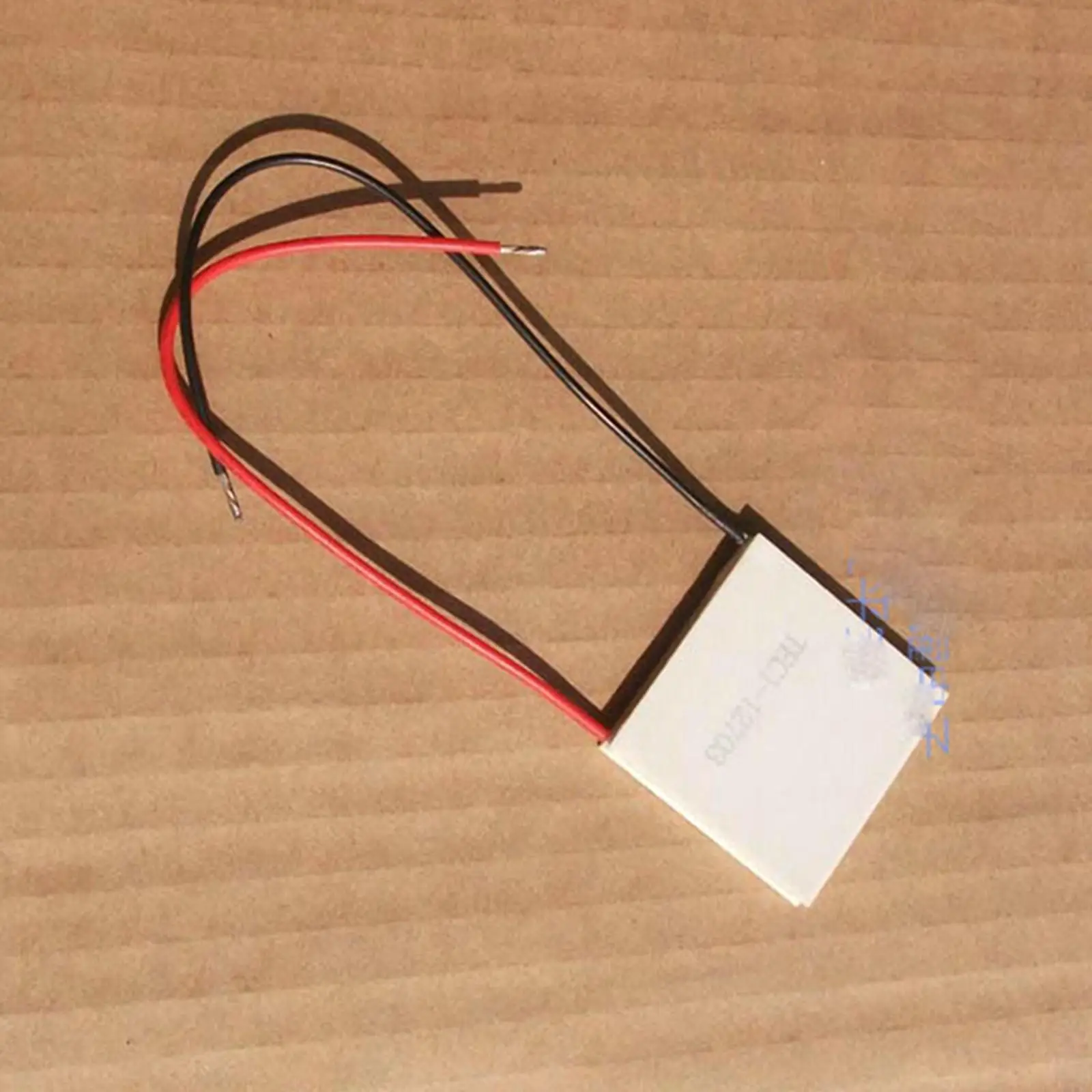 40x40x4.4mm 3A 15V 29.3W TEC1-12703 Thermoelectric Cooler Peltier Heatsink
