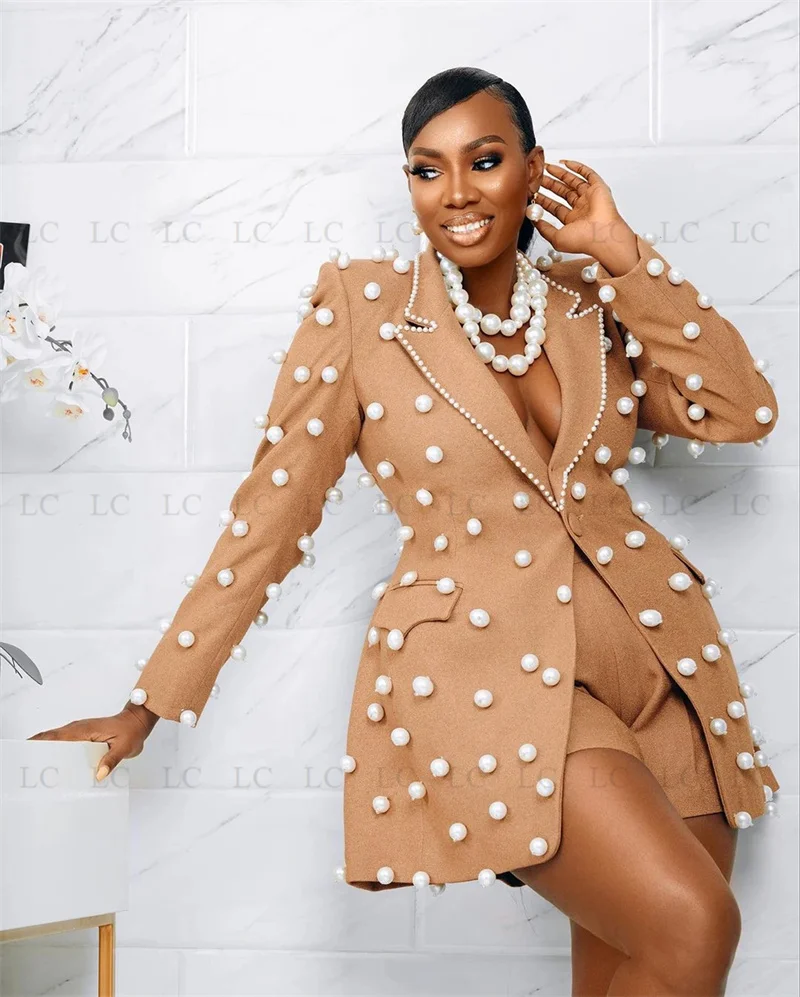 Women Suits Pearls 2 Pieces Blazer Short Pants Peaked Lapel Formal Work Wear Party Slim Fit Plus Size Costume Homme Mother Suit