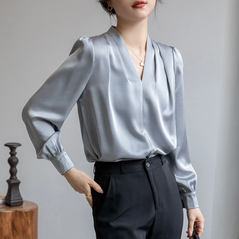 

Stylish Women's satin Blouse for a Chic Look Fashion bottoming shirts Tops with Graceful Design Spring Summer tops blusa mujer