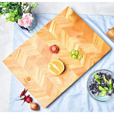 

Two Color Parquet Beech Wood Cutting Board
