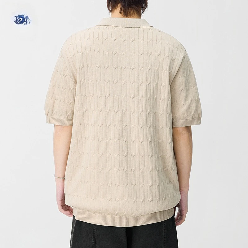 Polo a maniche corte da uomo in maglia stile Old Money con risvolto e dettagli intrecciati, nuova collezione Estate 2026 - immagine 4