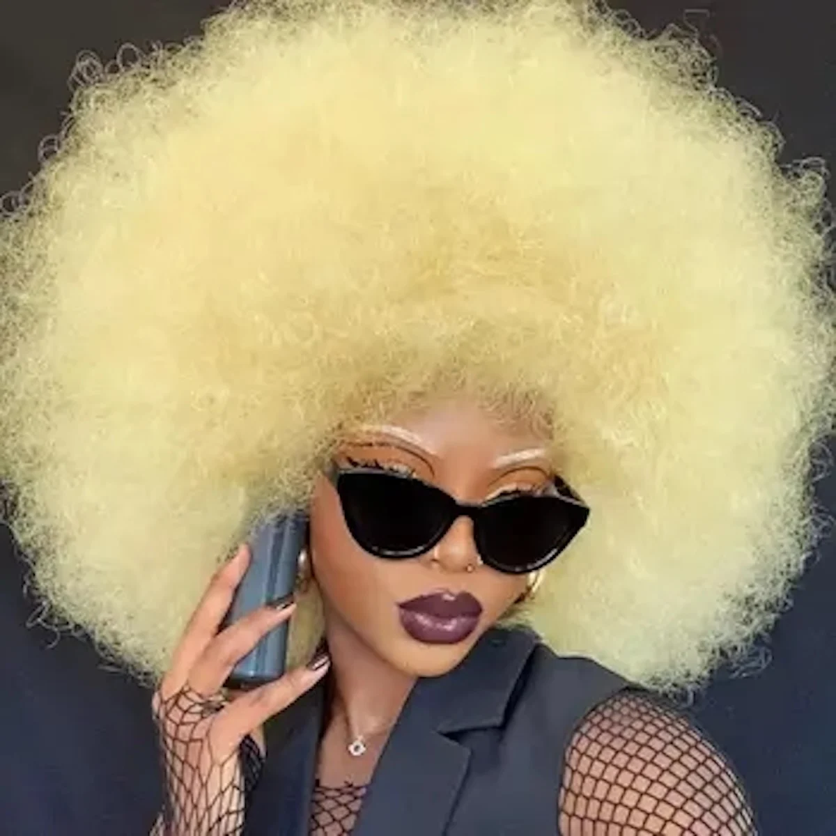 WIGERA Synthetic Afro Wigs Jumbo Blonde 613 Natural Looking