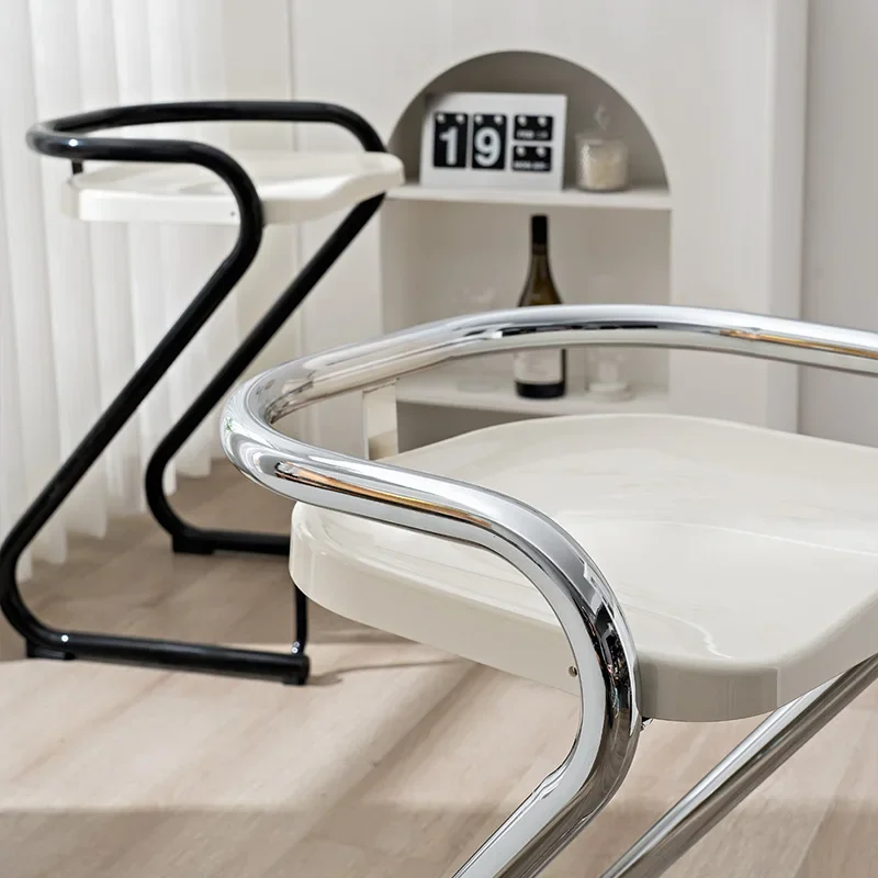 Sedie moderne in ferro per il tempo libero minimalista e creative, controsoffitti alti