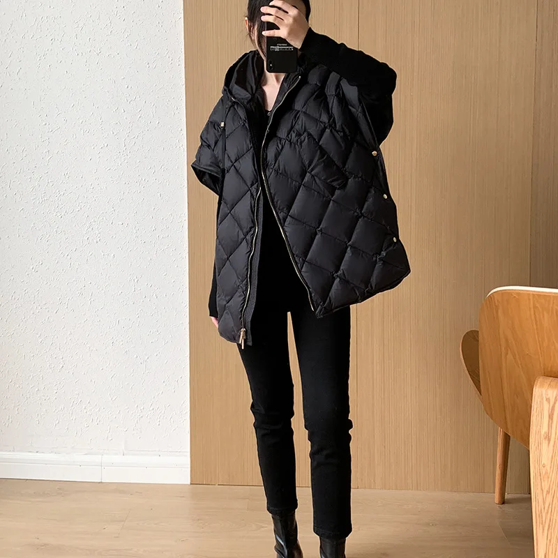 

2023 Winter New Women 90% White Duck Down Vest Bat Sleeveless Puffer Jacket Hooded Loose Luxury Warm Waistcoat Autumn Outwear