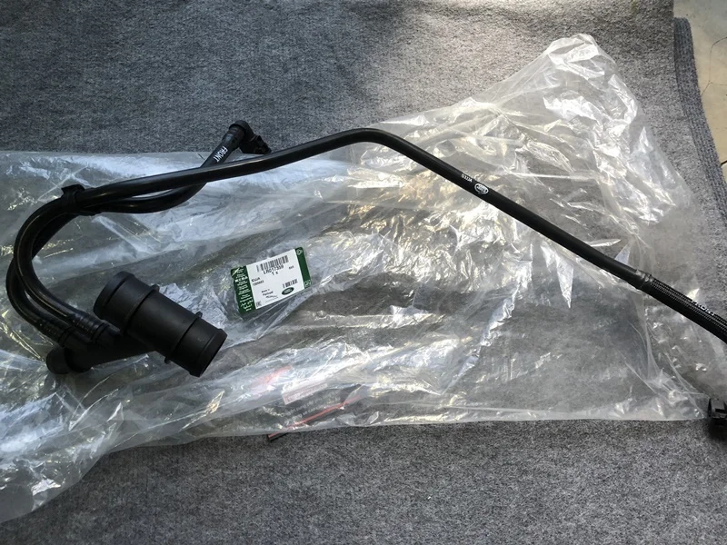 

LR017359 For Range Rover sport 10-13 5.0 INTERCOOLER HEATER WATER HOSE LR019007