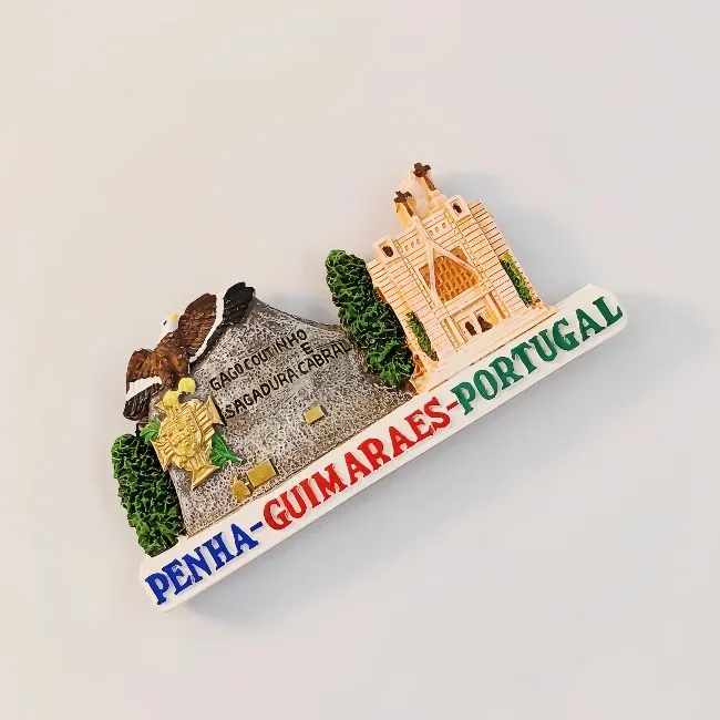S88791ee4890e4a5d9f2eccbcaf5f225eS Ímã de Geladeira 3D Guimarães Portugal — Lembrança Turística Pintada à Mão