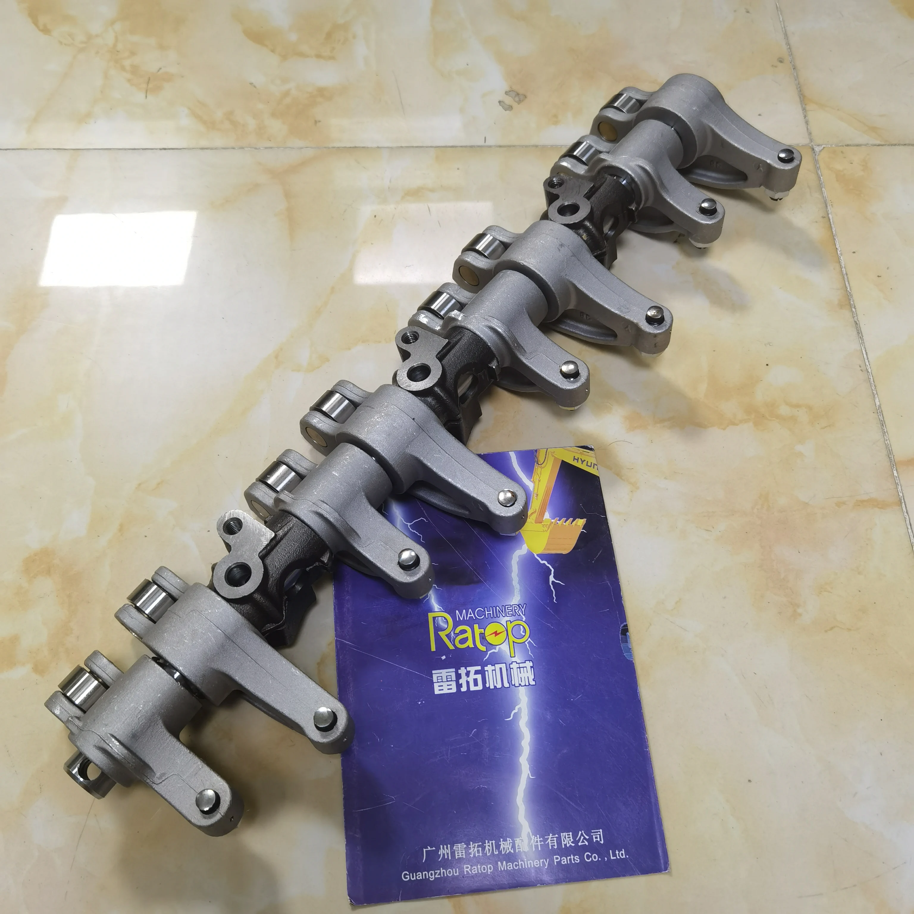 4HK1 Excavator Valve Rocker Arm Shaft Assembly 8973064262 8973064213 8973064243